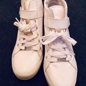 Guess hidden wedge 😉